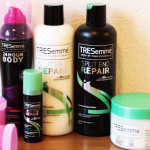 TRESemmé reparerar kluvna toppar